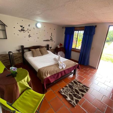 Hotel Campestre La Loma Curití Buitenkant foto