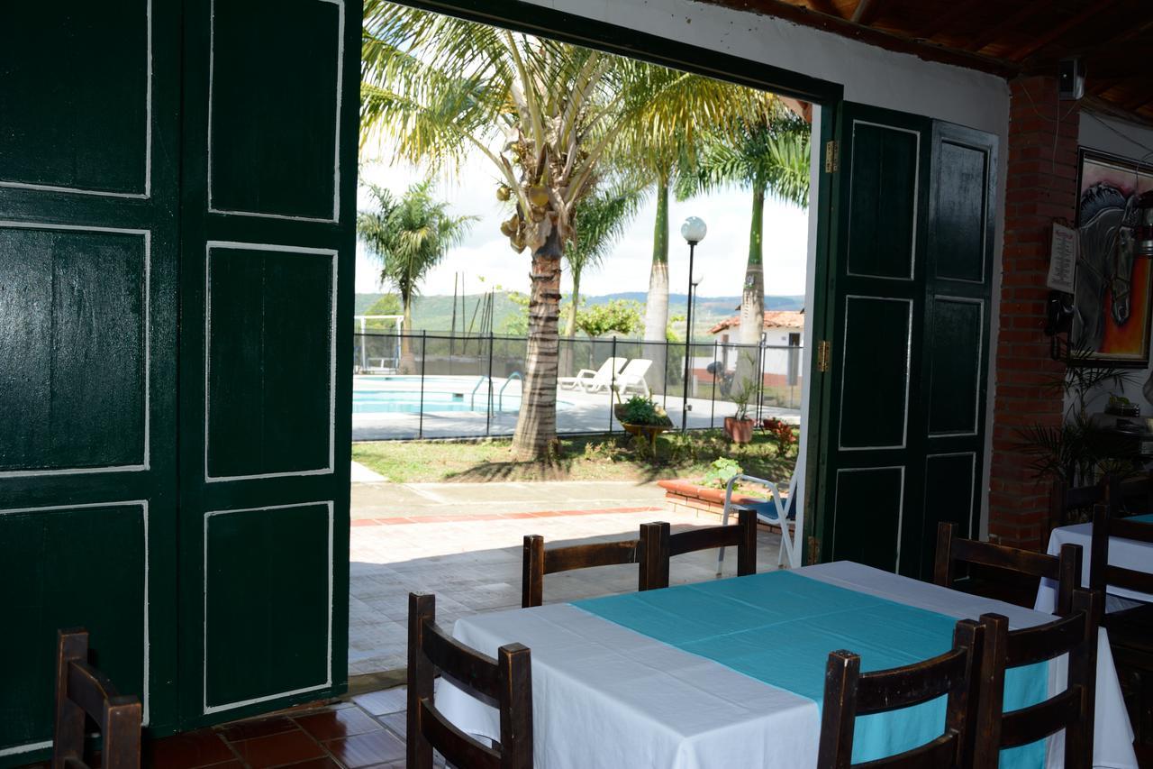 Hotel Campestre La Loma Curití Buitenkant foto